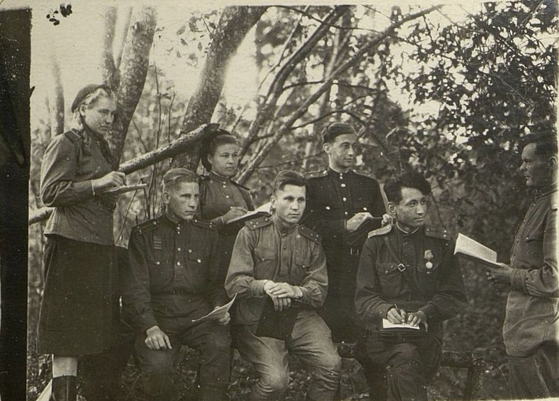 Фотография: Бюро К.С.М. полка