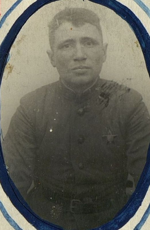 Фотография: Шофер боевой установки гв.сержант Сутягин