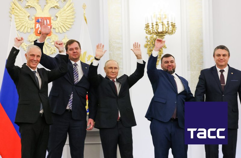 Церемония подписания договоров о вхождении в состав РФ новых территорий