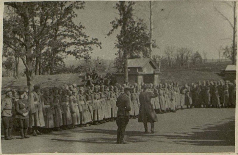 Фотография: Отправление в марш