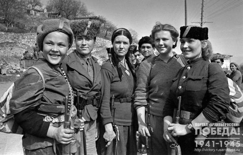 A group of Crimean female guerilla fighters who participated in the battles for the liberation of Crimea from the Nazi occupation. Village of Simeiz, 1944