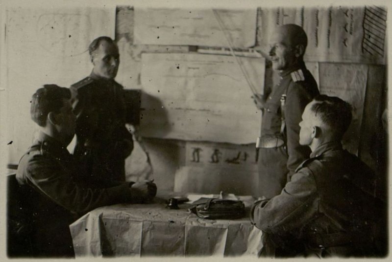 Image: Command training at headquarters