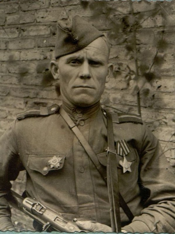 Фотография: Старшина Бойко командир саперного взвода.