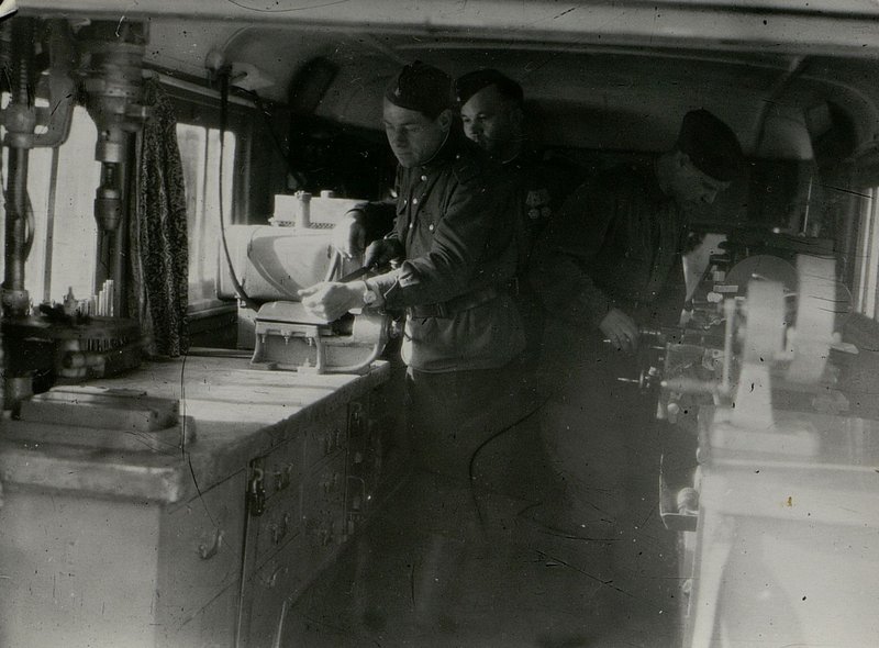 Фотография: История 6 подвижной авиаремонтной базы