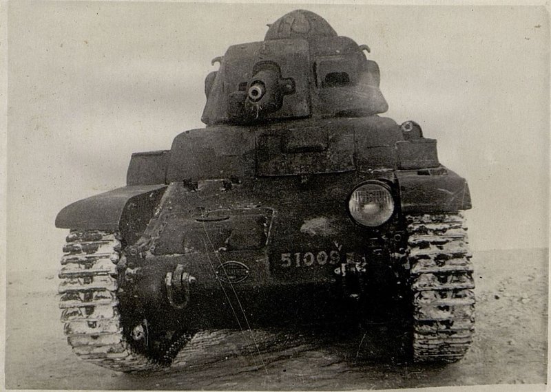 Image: Medium tank "COMYA-35S" (French)