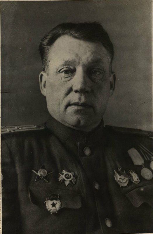 Фотография: Командир 13 Отдельного Гвардейского стрелкового батальона гвардии подполковник Семенко Г.И.