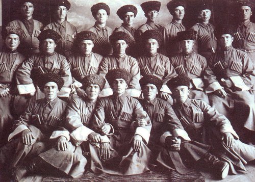 Кавалеристы 115-й Кабардино-Балкарской кавалерийской дивизии