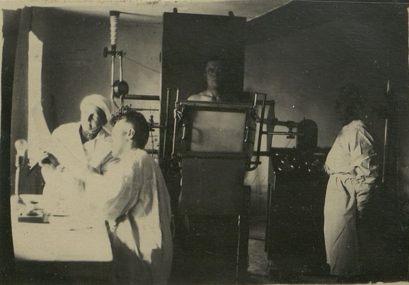 Image: Radiologist, captain of the medical service Fibikh A.V. working