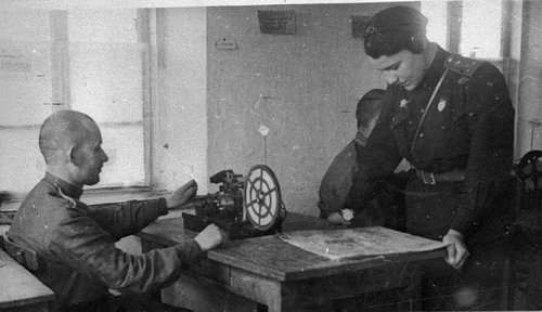 Летчица 46-го женского авиационного полка. Новороссийск