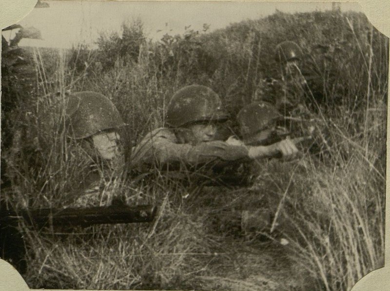 Фотография: Всегда начеку, всегда в полной боевой готовности!