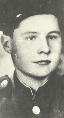 Эдвард Иосифович Грондальский, разведчик 69-й отдельной моторазведывательной роты 140-й стрелковой дивизии, рядовой