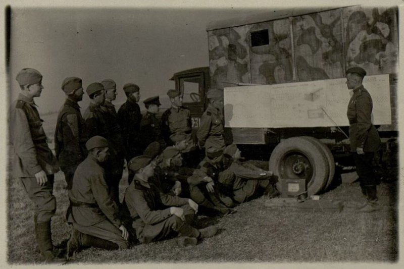 Image: The educational center. Classes are conducted by Senior Lieutenant Fedorov