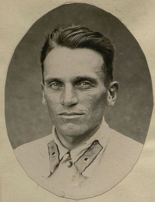 Фотография: Курганов. Командир взвода
