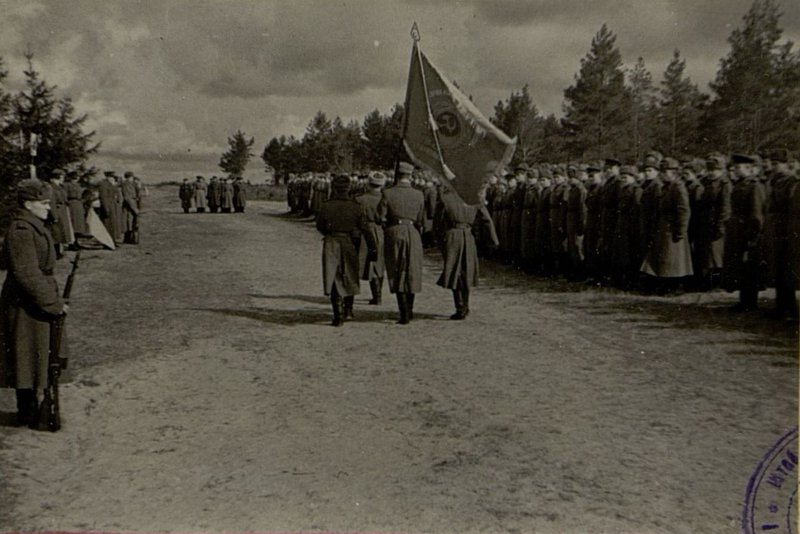 Фотография: "Под Знамя Смирно!"
