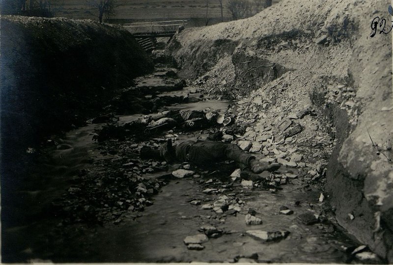 Фотография: После залпов гвардейских минометов. Полоса действия 17 гвардии стрелкового корпуса