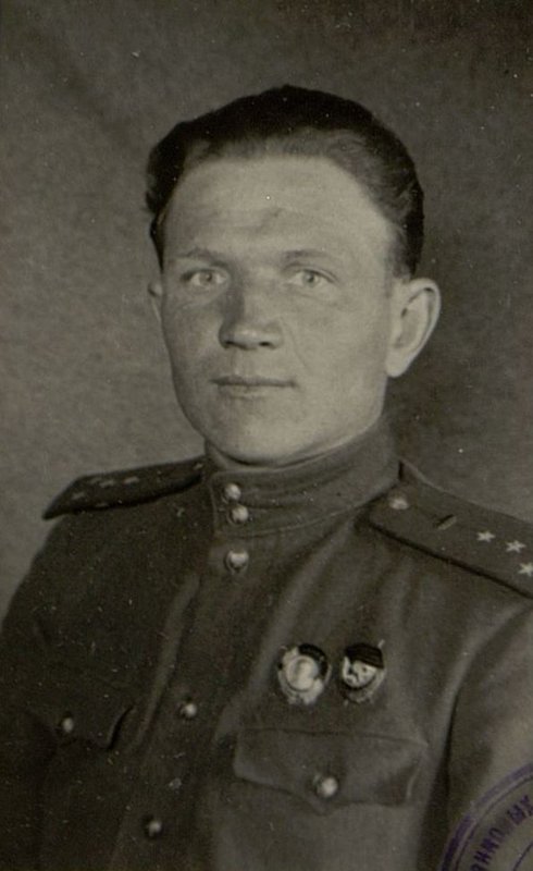 Image: The commander of a tank company Captain Sherstnev V.M.