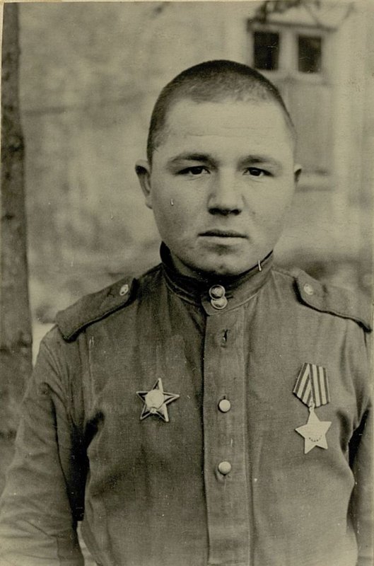 Фотография: Командир 914 артиллерийского ордена Кутузова полка Подполковник Пикалов