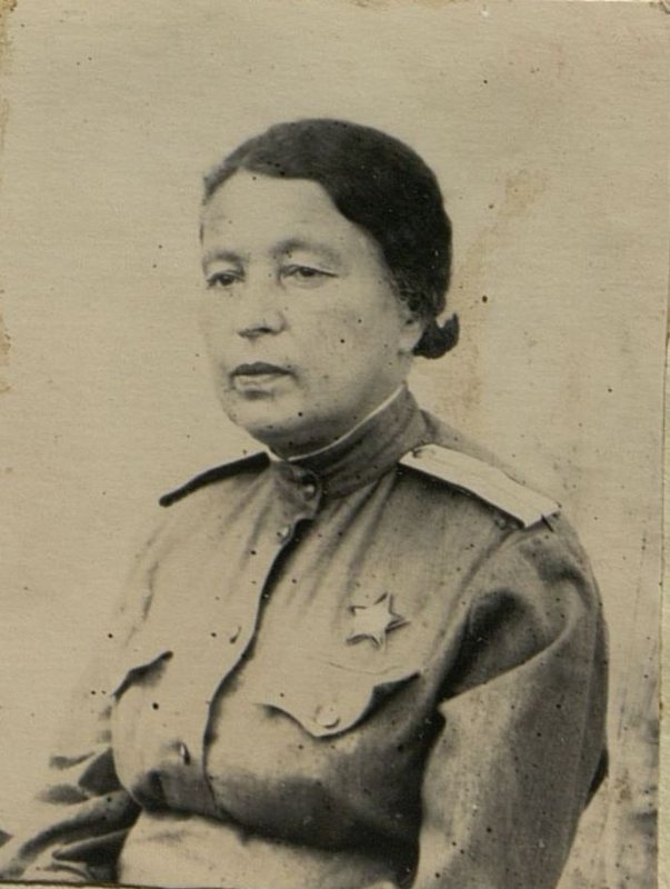 Фотография: Начальник 4-го медицинского отделения капитан медицинской службы Сафранович А.Б.