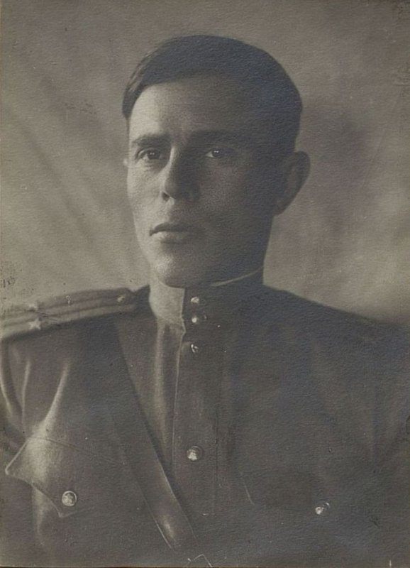 Фотография: Командир 56-18 шистрелкового батальонар РГК полковник Шитиков