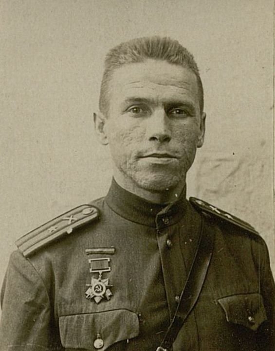 Image: Major Kuzmin Viktor Pavlovich. Commander of the 573rd Light Artillery Regiment of the Strategic Reserve