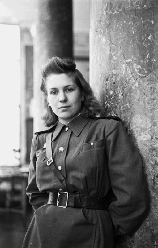 Cadet of the Military Institute of Foreign Languages Valeria Bortz, survived member of the “Young Guard” (Berlin)