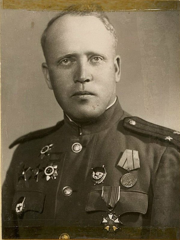 Image: Head of the Political Department of the 86th Guards Rifle Division of the Guards Lieutenant Colonel Smirnov