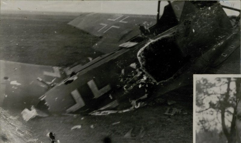 Фотография: ФВ-190, сбитый 5.03. 45 г., при обеспечении ПВО дивизиона 91 гвардейского минометного полка, четвертой батареей в районе 1 км. вост. высоты 210,2