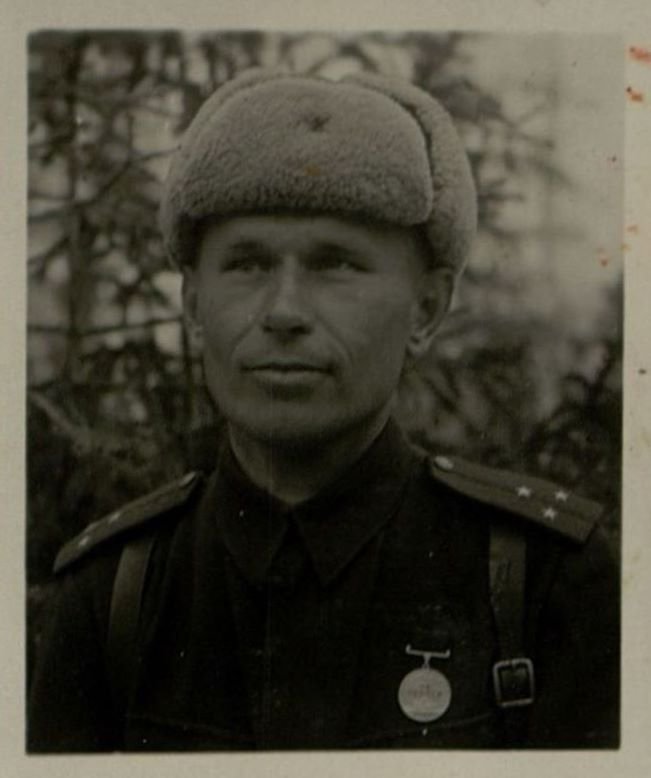 Фотография: Старший лейтенант Петров