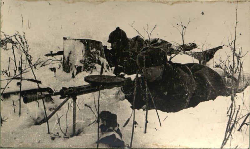 Фотография: Пулеметчики Амерченко и Каратаев