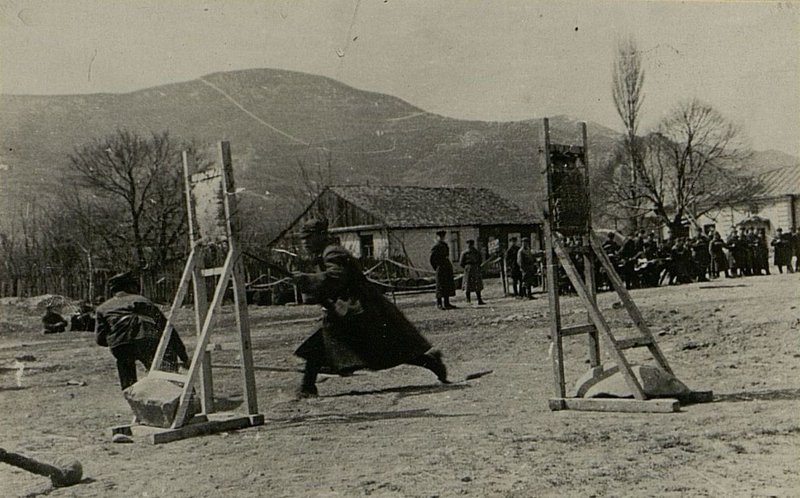 Фотография: Так проводили выходные дни. Соревнования по штыковому бою