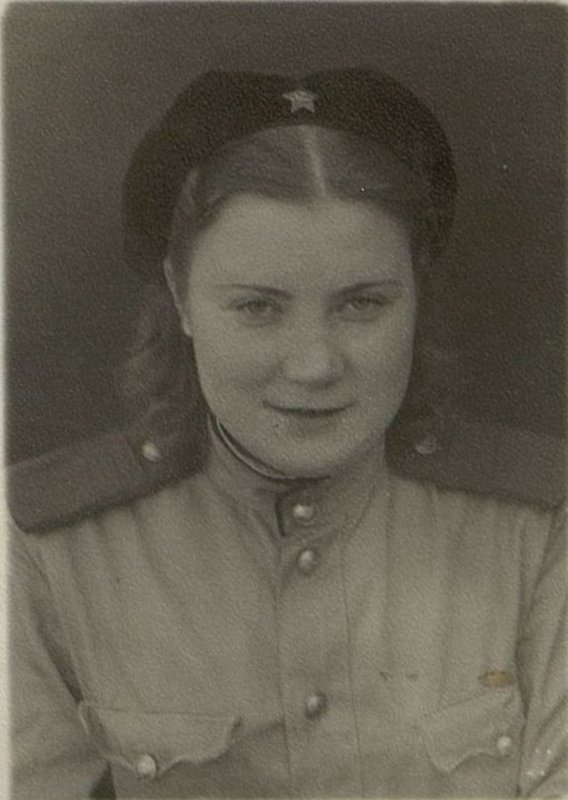 Image: Nurse of the medical unit senior sergeant A.A. Malysheva