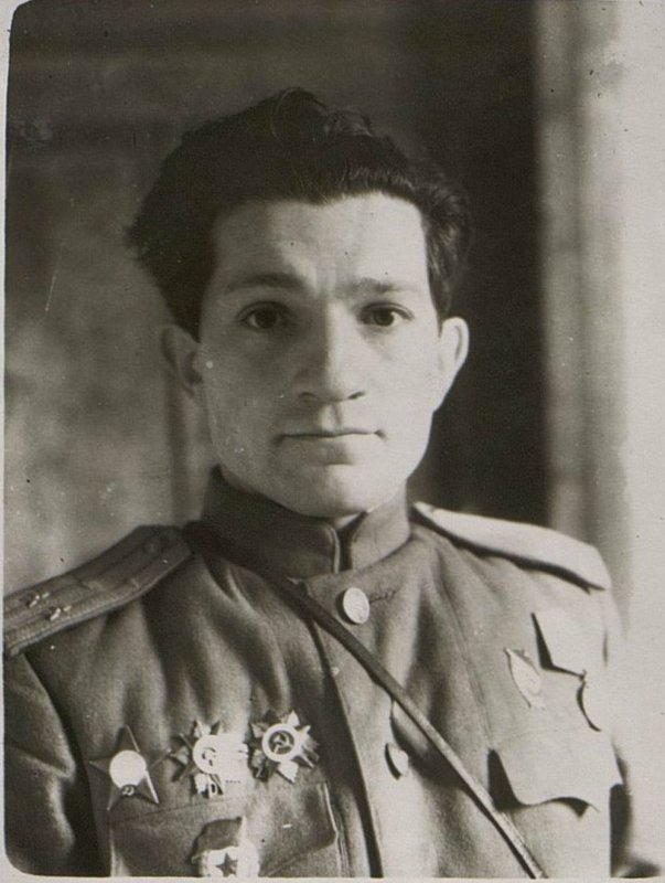 Image: Chief of Staff of the 15th Guards Rifle Division of the Guards Lieutenant Colonel Gonikman