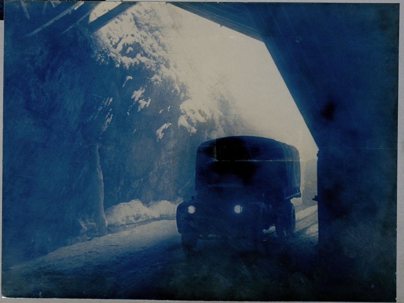 Фотография: Альбом "История 28 автомобильного полка, 1943-1944 гг."