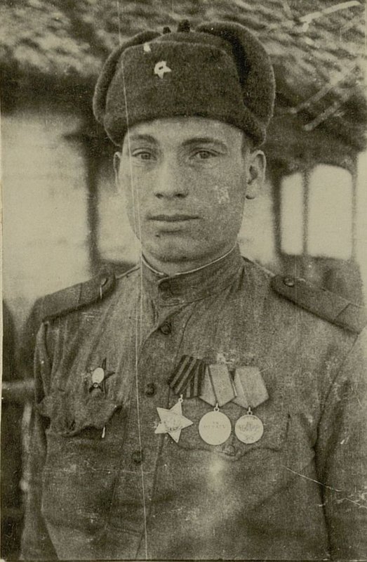 Фотография: Командир орудия - Старший сержант Ермаков