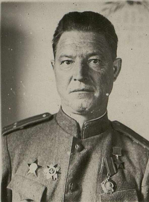 Фотография: Герой Советского Союза С.А. Мордвинцев