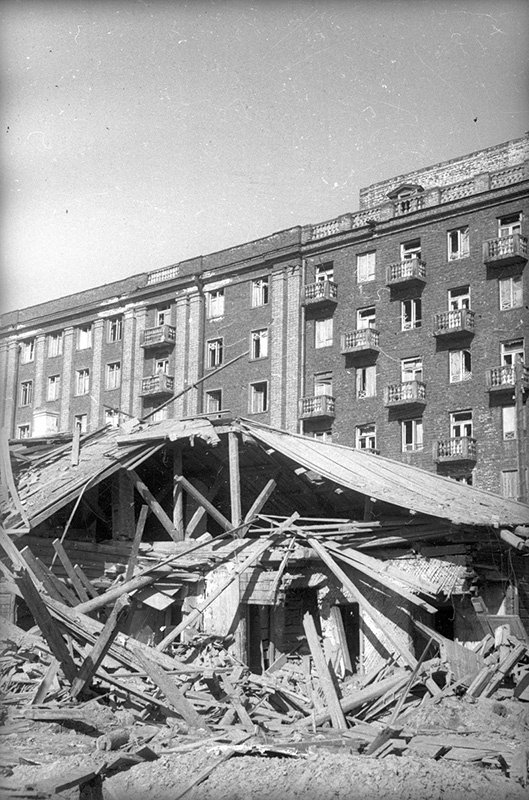 Traces of destruction after Nazi air raid on Cola Peninsula, 1942