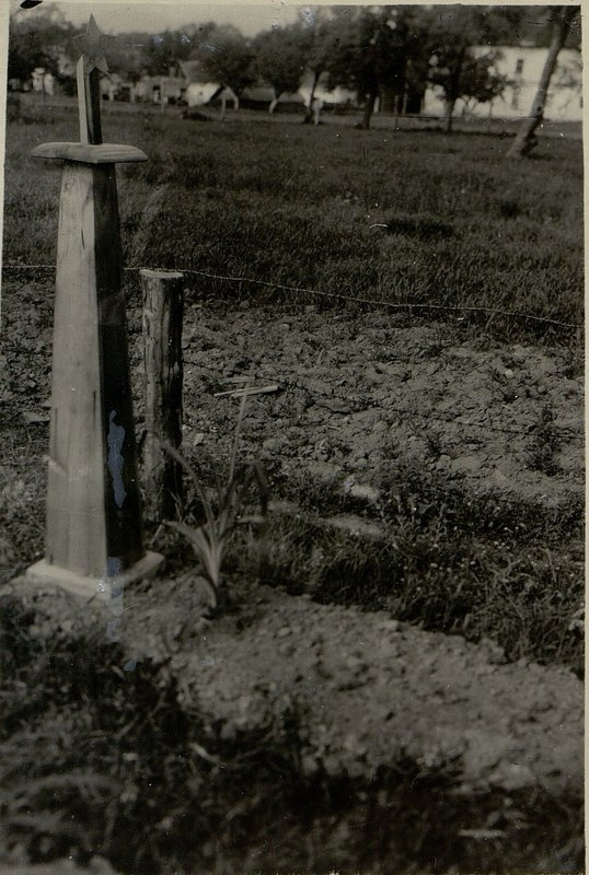 Фотография: Воинское захоронение неизвестного воина, г. Щучин, северо-западная окраина
