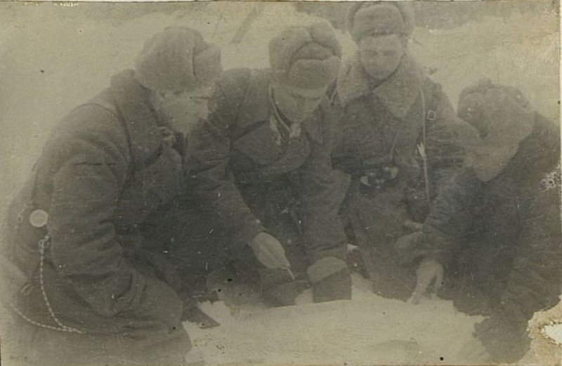 Фотография: Штаб за работой. Март 1942 года