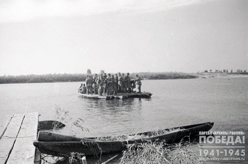 The 6th Guards Rifle Division crossing the Dnieper