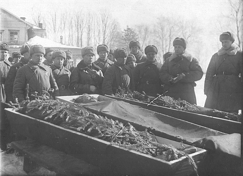 Funeral of the regimental commanders of the 354th Rifle Division who fell in the battle of Moscow. March 1942