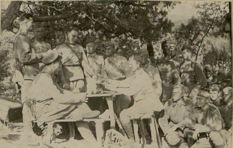 Фотография: Митинг посвященный подписке на 2-й Военный Заем 1943 г.