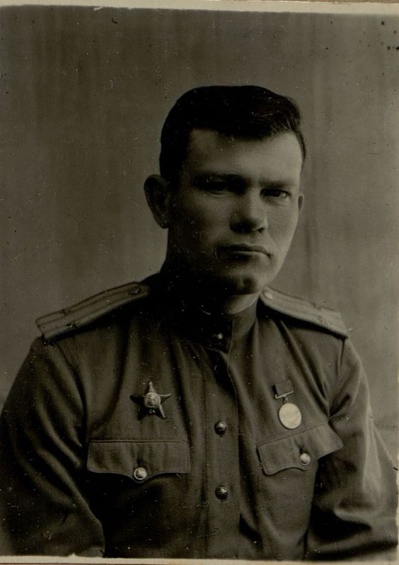 Фотография: Командир части подполковник товарищ Жидович
