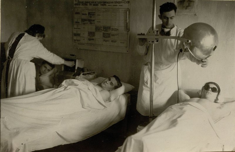 Фотография: Терапевтический кабинет госпиталя. Отпускается процедура