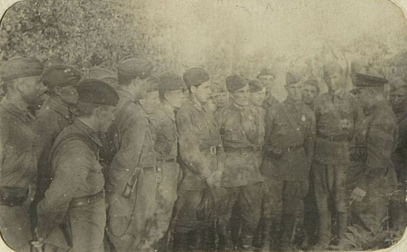 Фотография: Боевой приказ доводится до младших командиров дивизиона