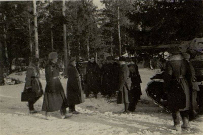 Image: The commander of the armored and mechanized troops of the military formation Major General Bolotnikov checks the combat readiness of the brigade before breaking the blockade of Leningrad