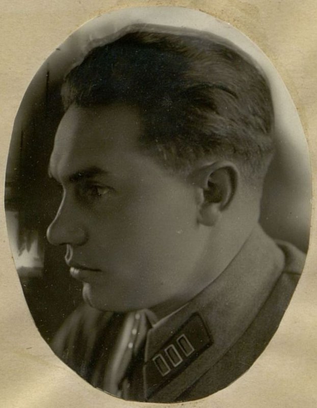 Фотография: Берзарин Николай Эрастович. Командир-Комиссар полка
