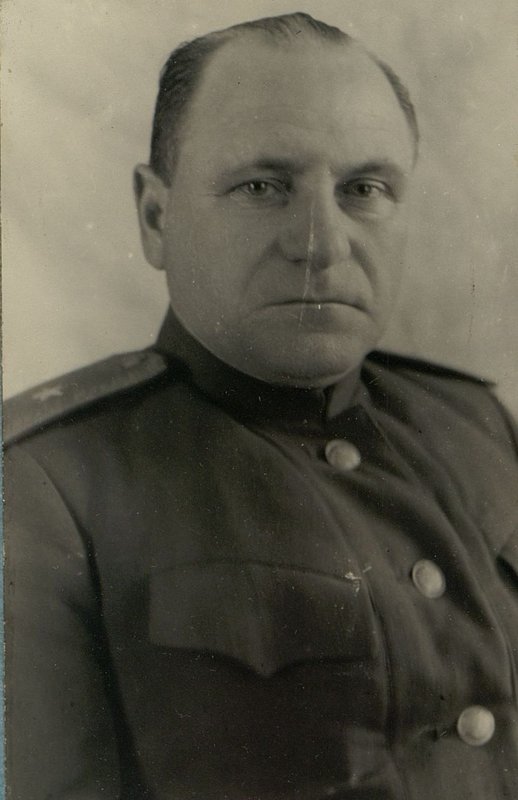 Фотография: Начальник связи 13 армии генерал-майор войск связи Ахременко И.Ф.