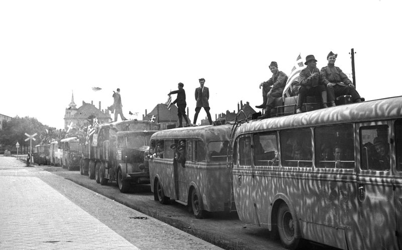 Departure of the allied POW released from captivity to the Allies transfer point (Germany)
