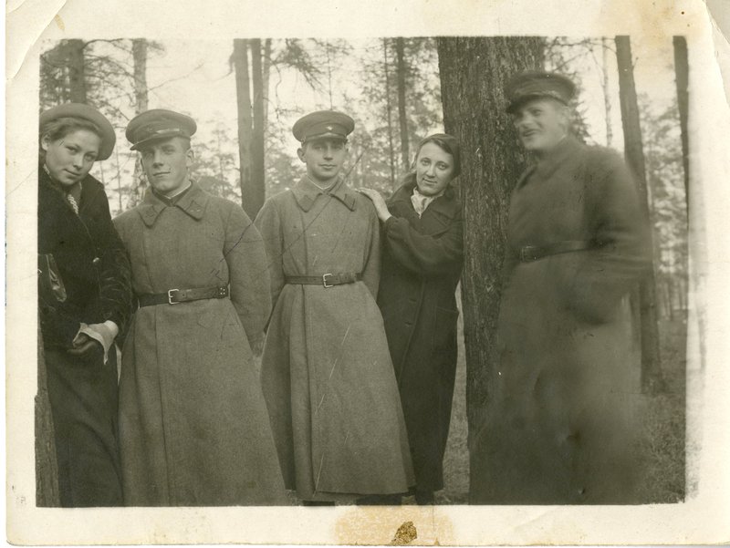"Cadets of the Moscow Infantry School named after the Supreme Council of the RSFSR in the Kremlin."