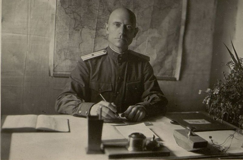 Фотография: Начальник II части майор Булавин